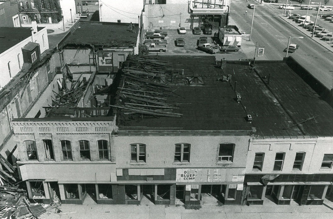 1978: Razed buildings
